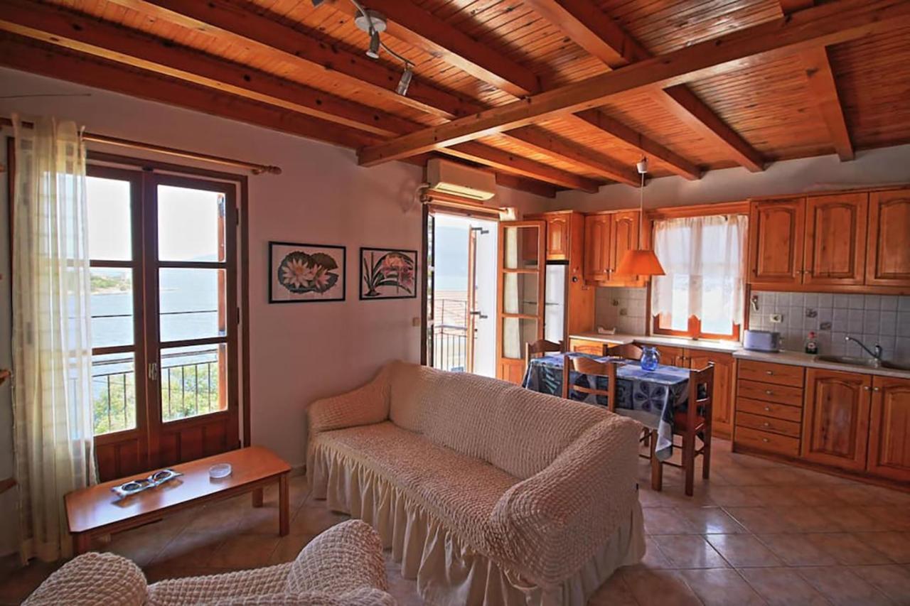Sonia'S Apartment In Fiscardo Waterfront Φισκάρδο Εξωτερικό φωτογραφία